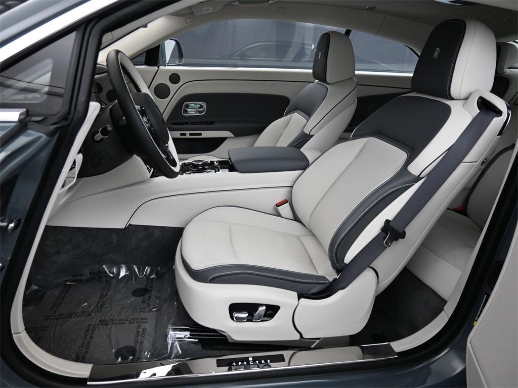used 2024 Rolls-Royce Spectre car, priced at $399,900