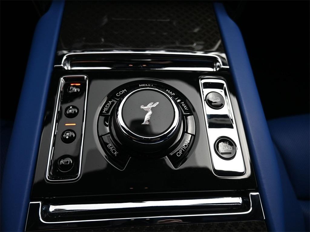 used 2023 Rolls-Royce Cullinan car, priced at $359,900