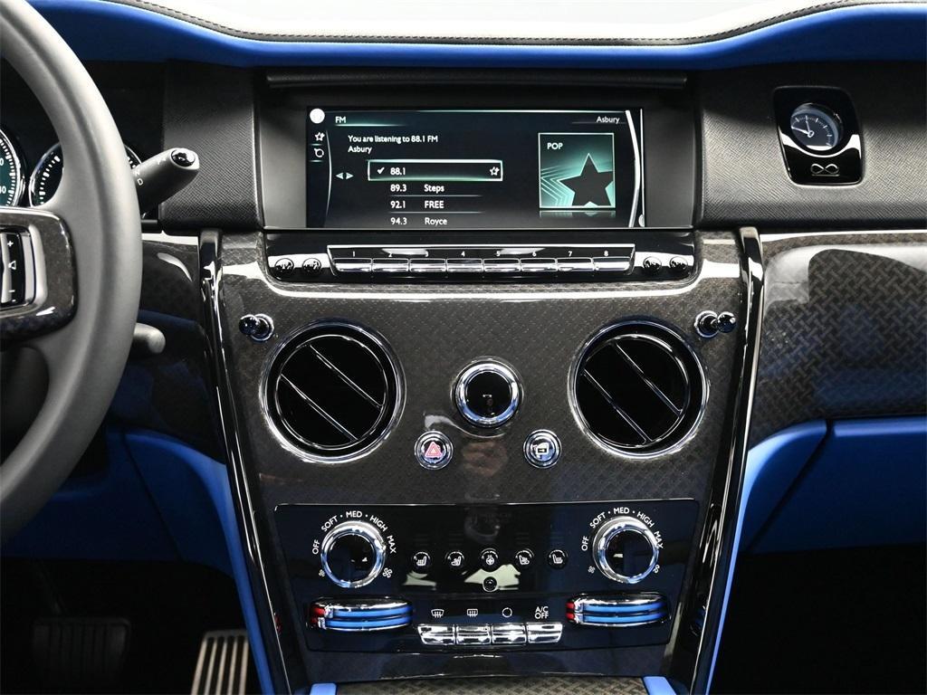 used 2023 Rolls-Royce Cullinan car, priced at $359,900