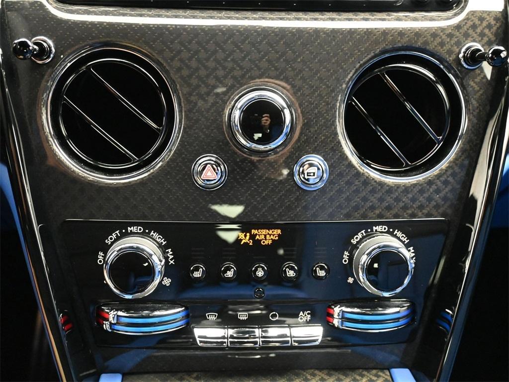 used 2023 Rolls-Royce Cullinan car, priced at $359,900