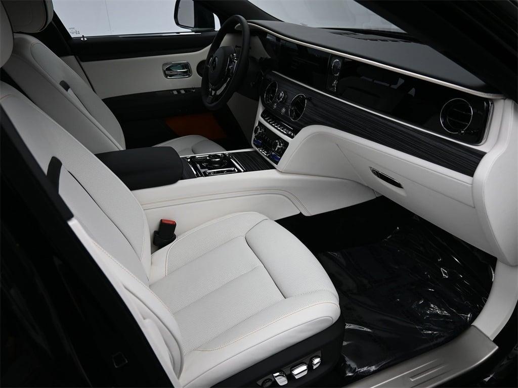 new 2025 Rolls-Royce Ghost car, priced at $438,000