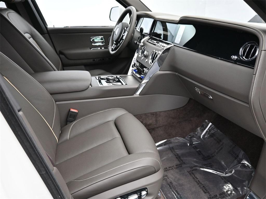new 2025 Rolls-Royce Cullinan car, priced at $444,375