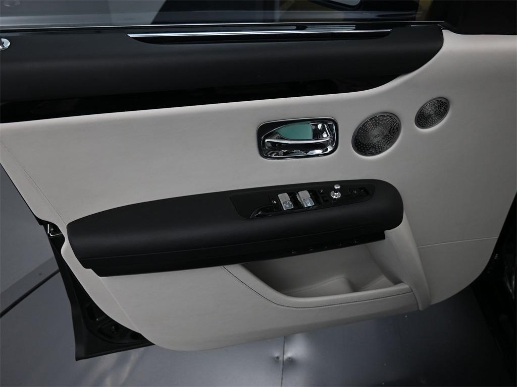 used 2022 Rolls-Royce Ghost car, priced at $266,900