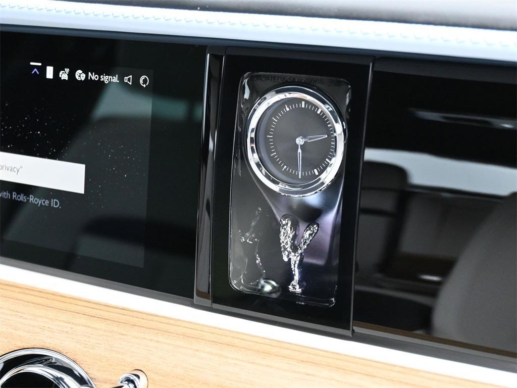 new 2025 Rolls-Royce Ghost car, priced at $423,250