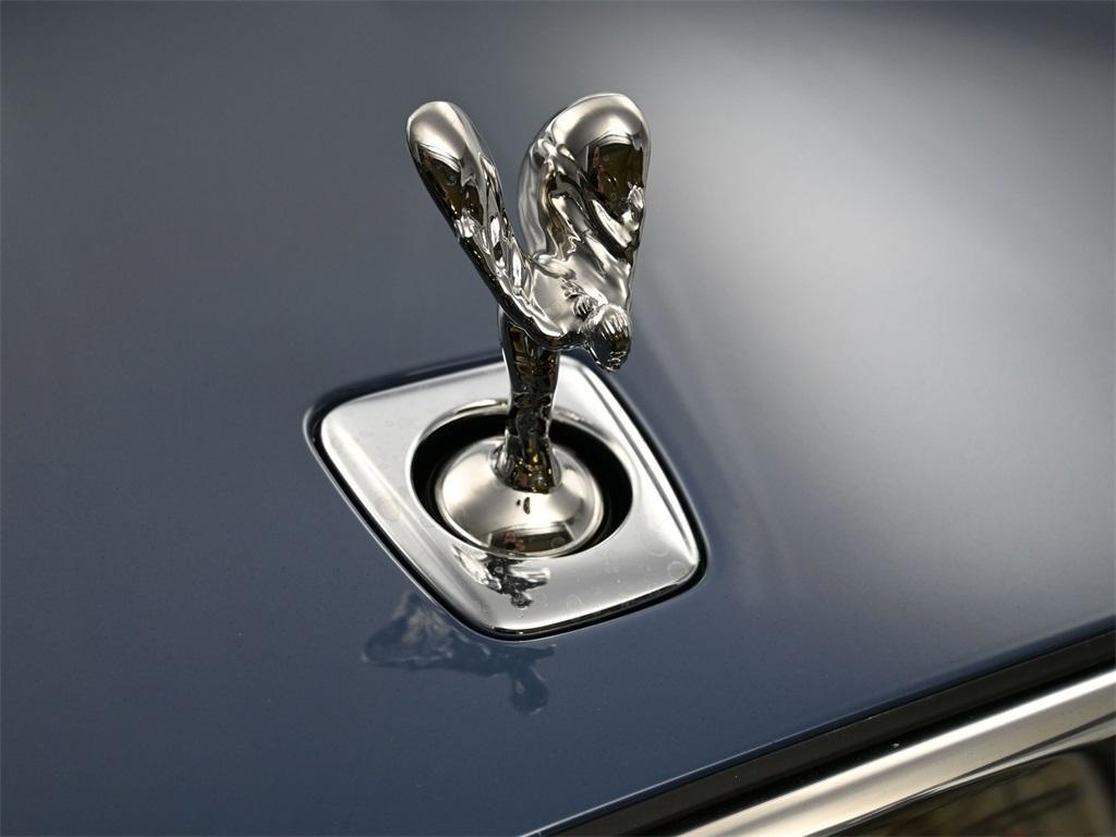 new 2025 Rolls-Royce Ghost car, priced at $423,250