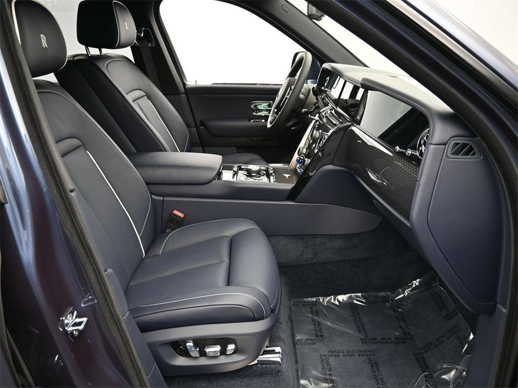 new 2025 Rolls-Royce Cullinan car, priced at $537,925