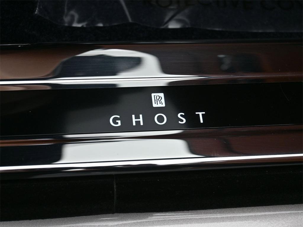 used 2022 Rolls-Royce Ghost car, priced at $279,900