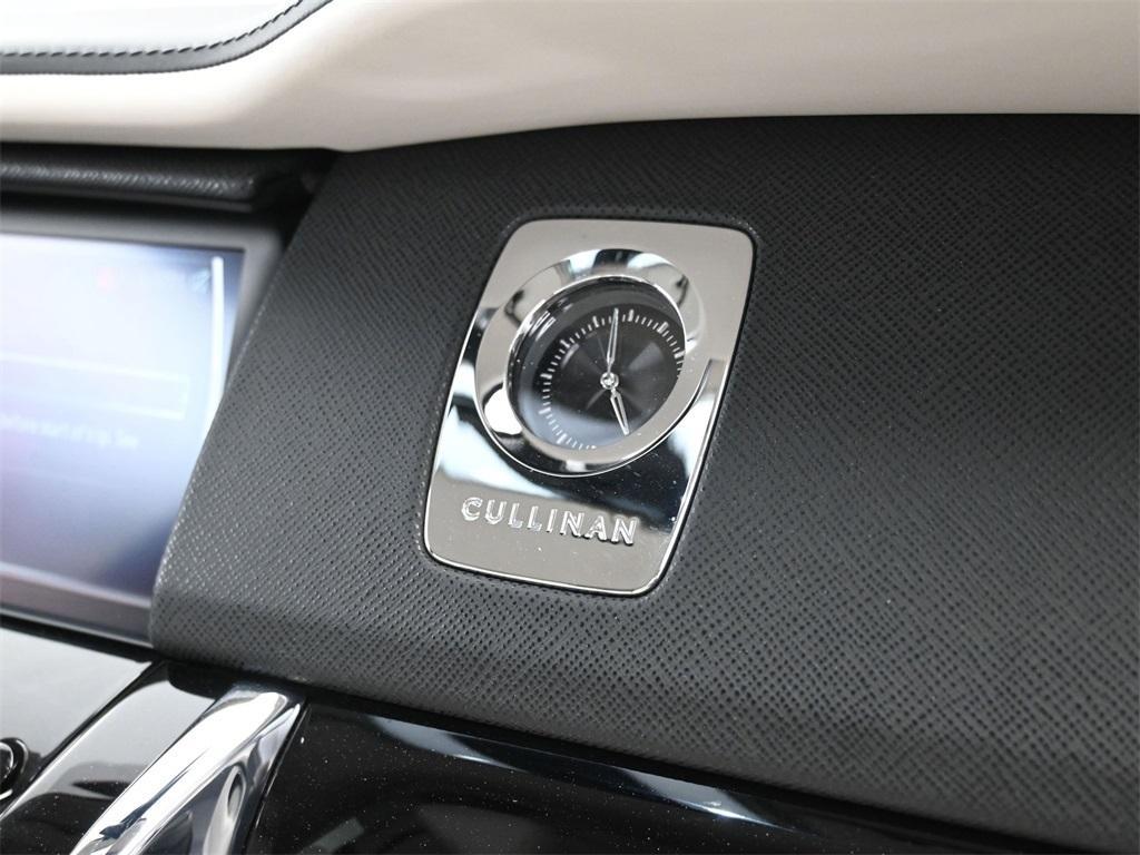 used 2019 Rolls-Royce Cullinan car, priced at $229,900