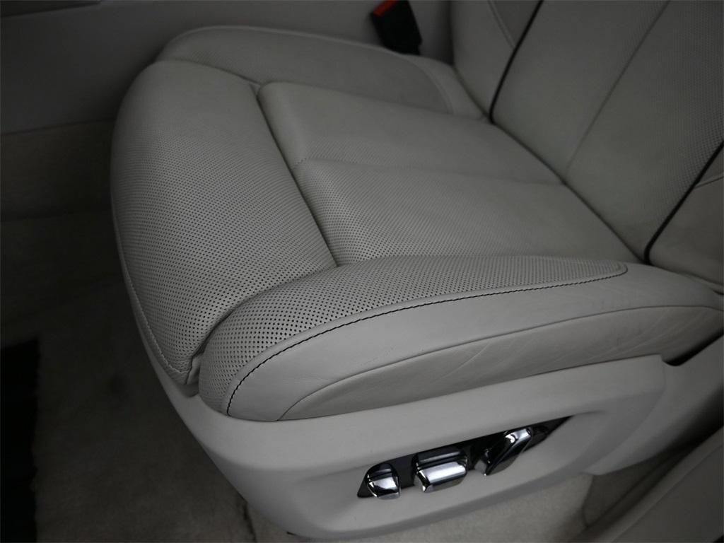 used 2019 Rolls-Royce Cullinan car, priced at $229,900