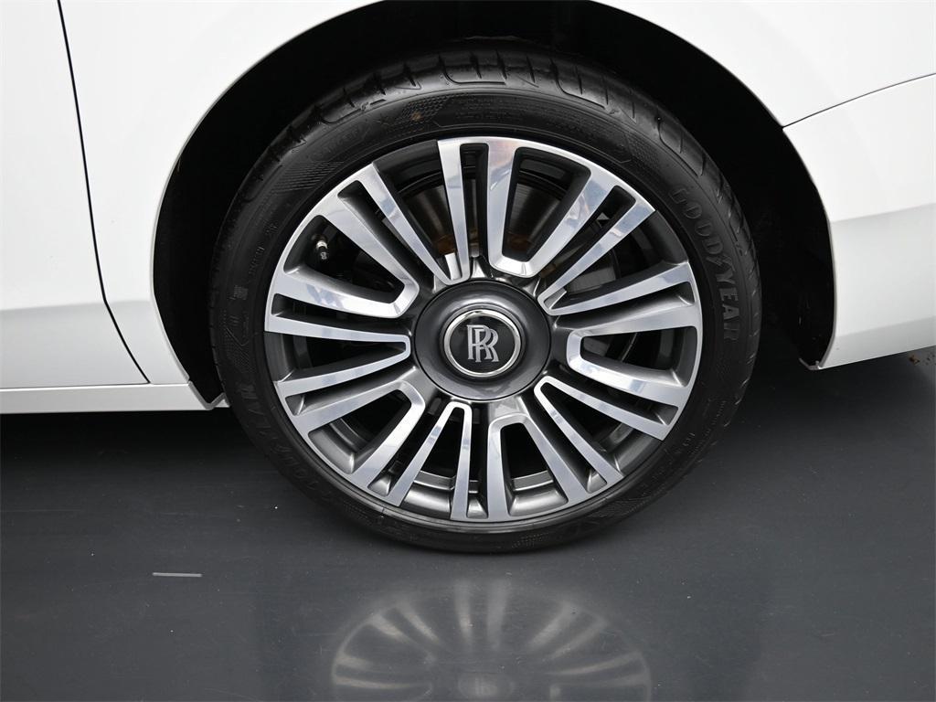 used 2022 Rolls-Royce Ghost car, priced at $263,900
