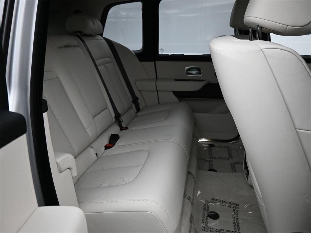 new 2025 Rolls-Royce Cullinan car, priced at $438,975