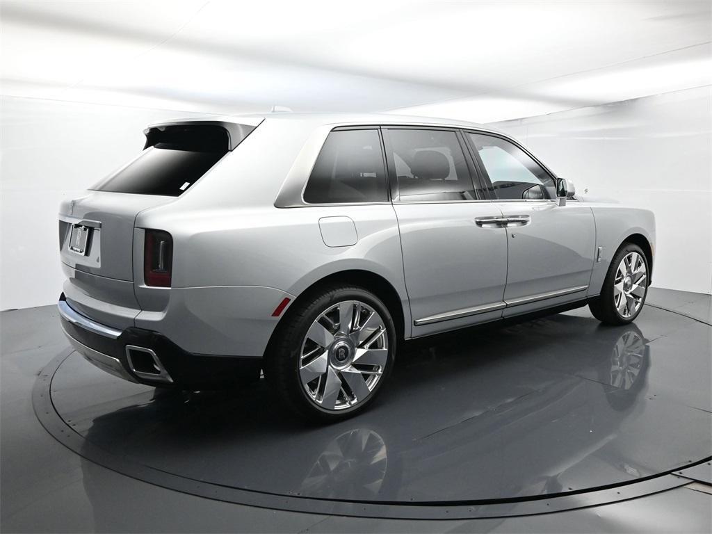 new 2025 Rolls-Royce Cullinan car, priced at $438,975