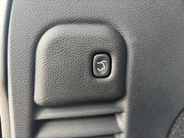 used 2015 Jeep Grand Cherokee car, priced at $17,200