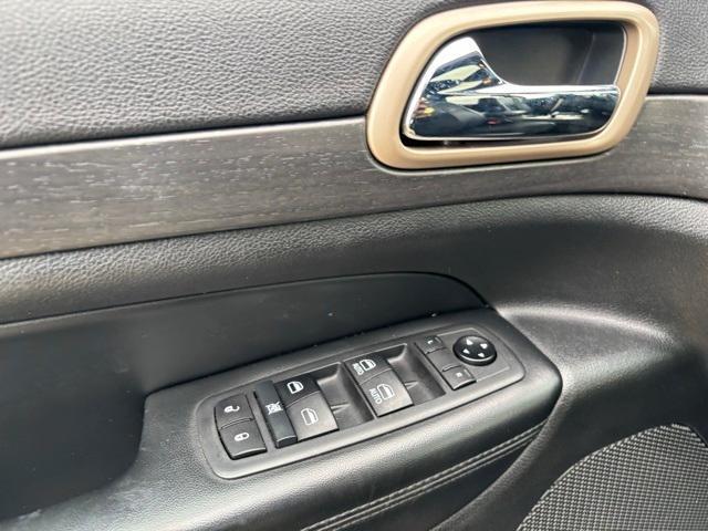 used 2015 Jeep Grand Cherokee car, priced at $17,200