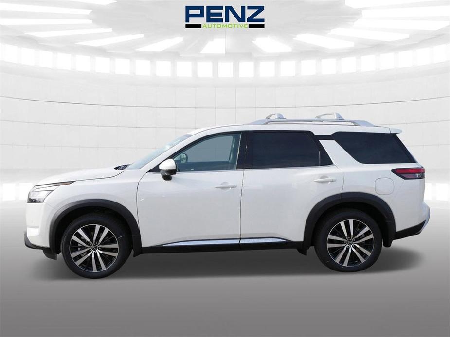 new 2024 Nissan Pathfinder car, priced at $47,857