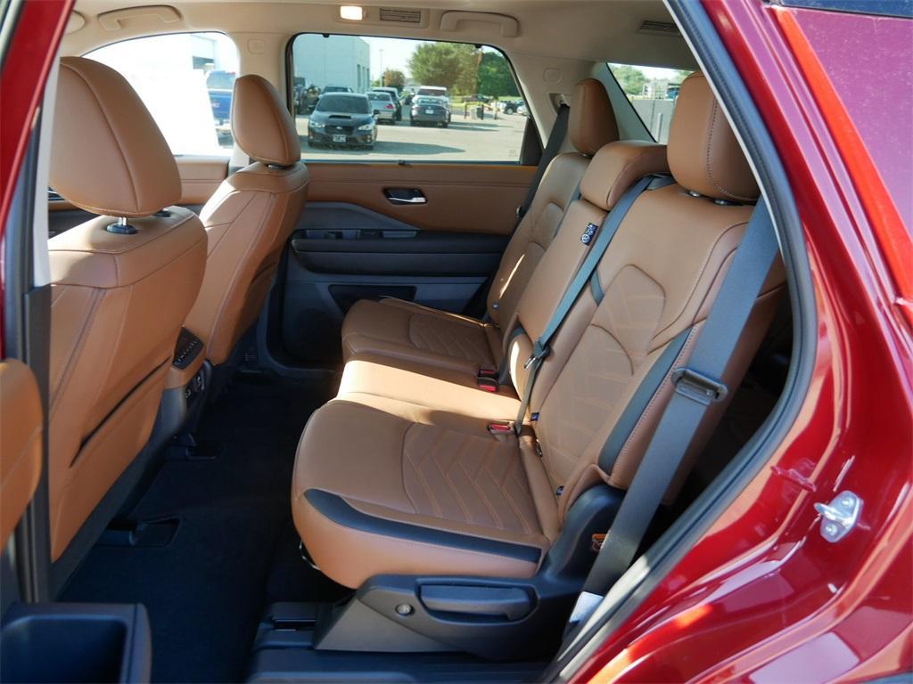 new 2025 Nissan Pathfinder car, priced at $52,865