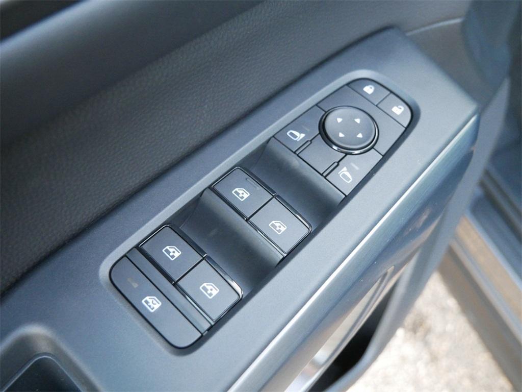 new 2025 Nissan Pathfinder car, priced at $42,357