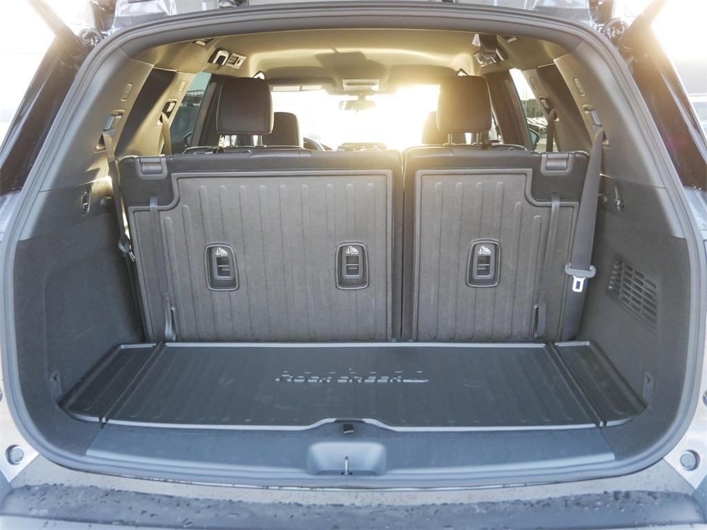 new 2025 Nissan Pathfinder car, priced at $42,357