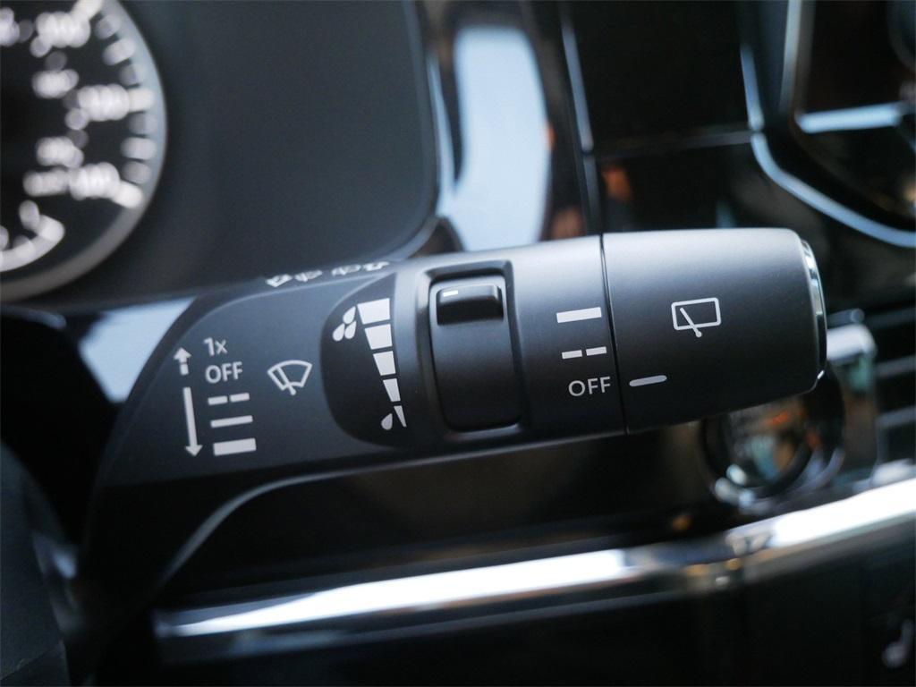 new 2025 Nissan Pathfinder car, priced at $42,357