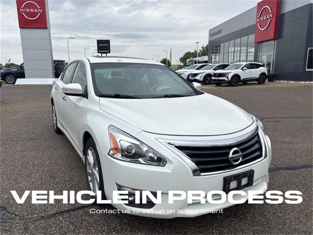 used 2014 Nissan Altima car, priced at $10,900