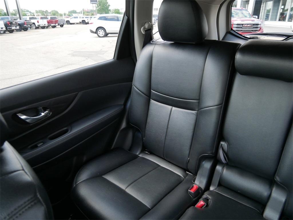 used 2019 Nissan Rogue car, priced at $17,200