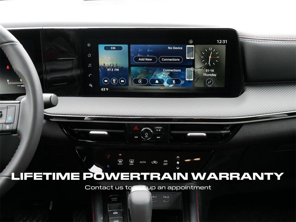 new 2025 Nissan Kicks car, priced at $30,024