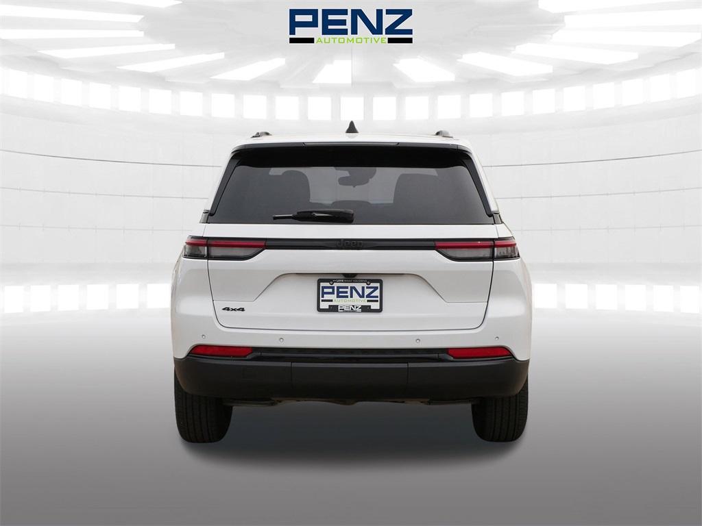 used 2024 Jeep Grand Cherokee car, priced at $33,500