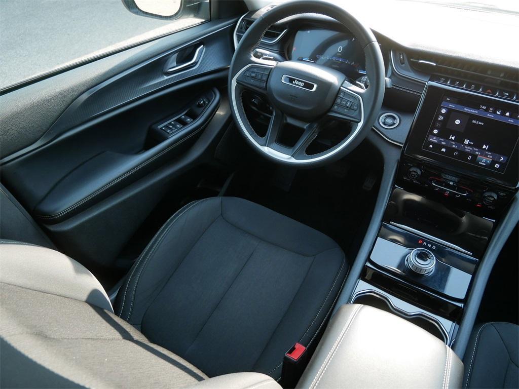 used 2023 Jeep Grand Cherokee car, priced at $27,000