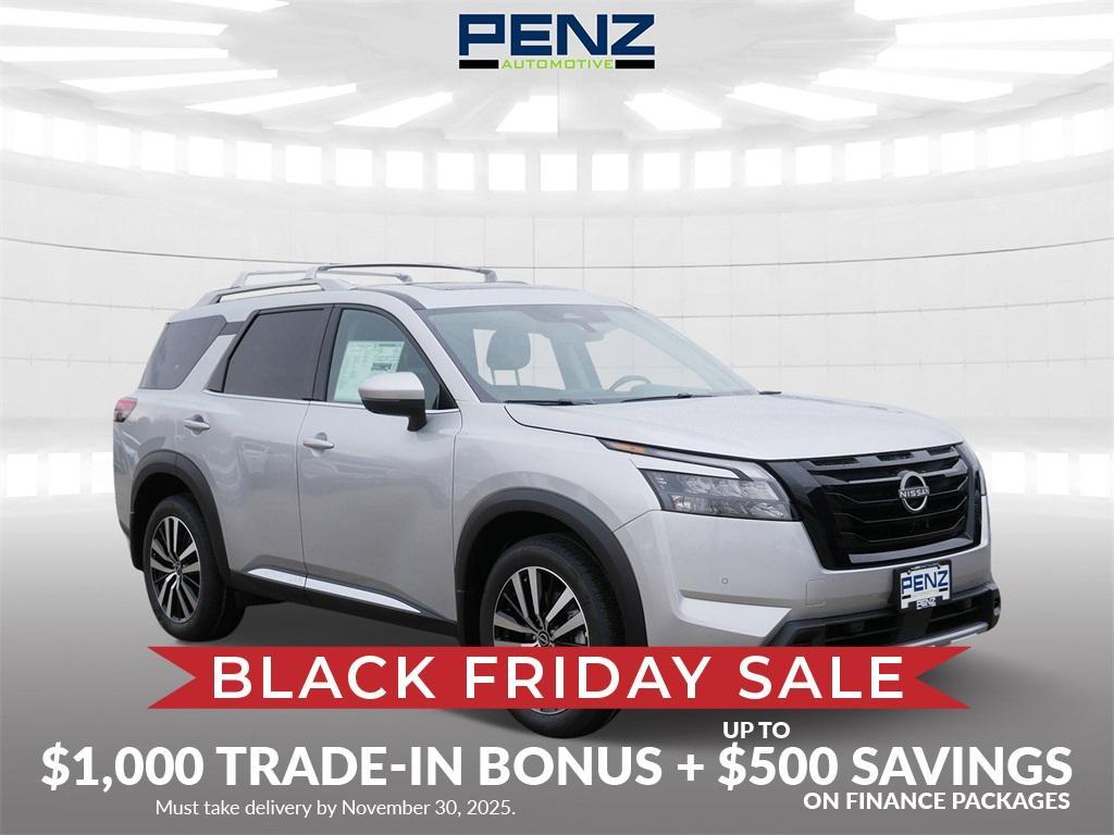 new 2025 Nissan Pathfinder car, priced at $49,326