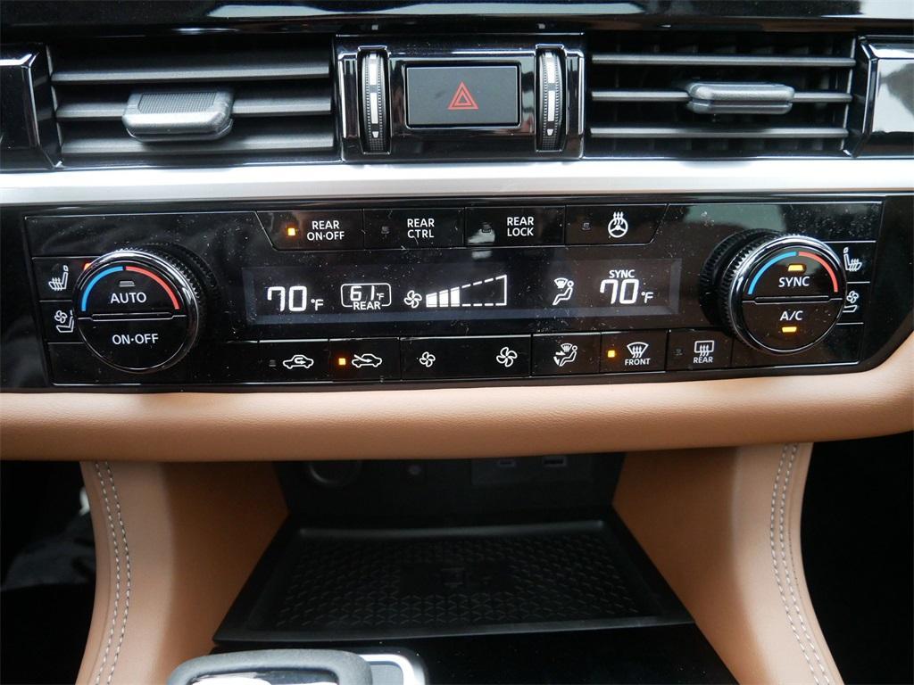 new 2025 Nissan Pathfinder car, priced at $49,326