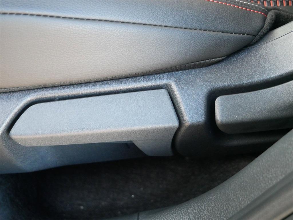 new 2025 Nissan Kicks car, priced at $29,436