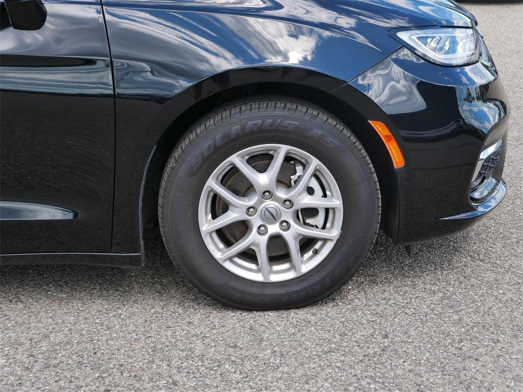 used 2022 Chrysler Pacifica car, priced at $21,500