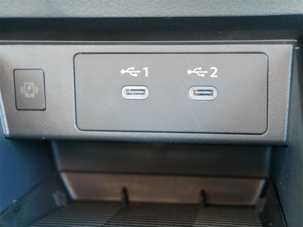 new 2025 Nissan Kicks car, priced at $28,946