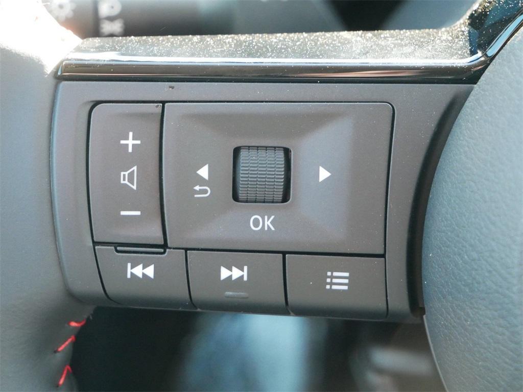new 2025 Nissan Kicks car, priced at $28,946