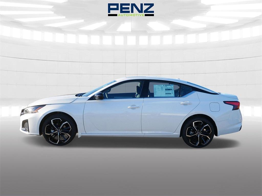 new 2025 Nissan Altima car, priced at $32,562