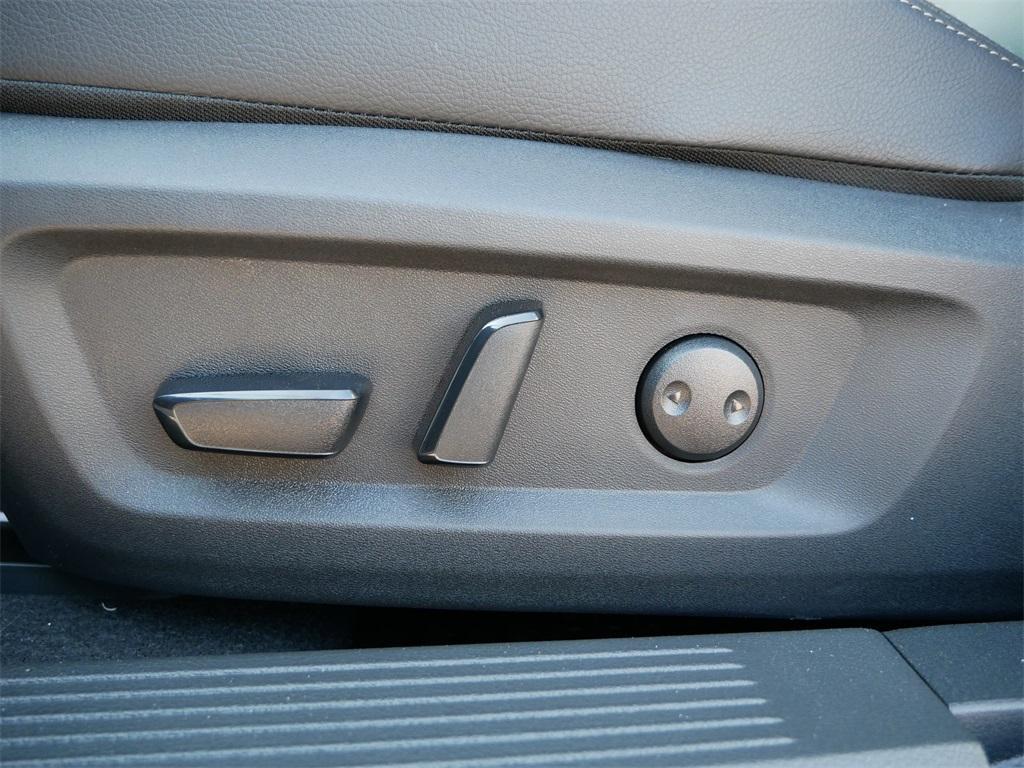 new 2025 Nissan Rogue car, priced at $39,252