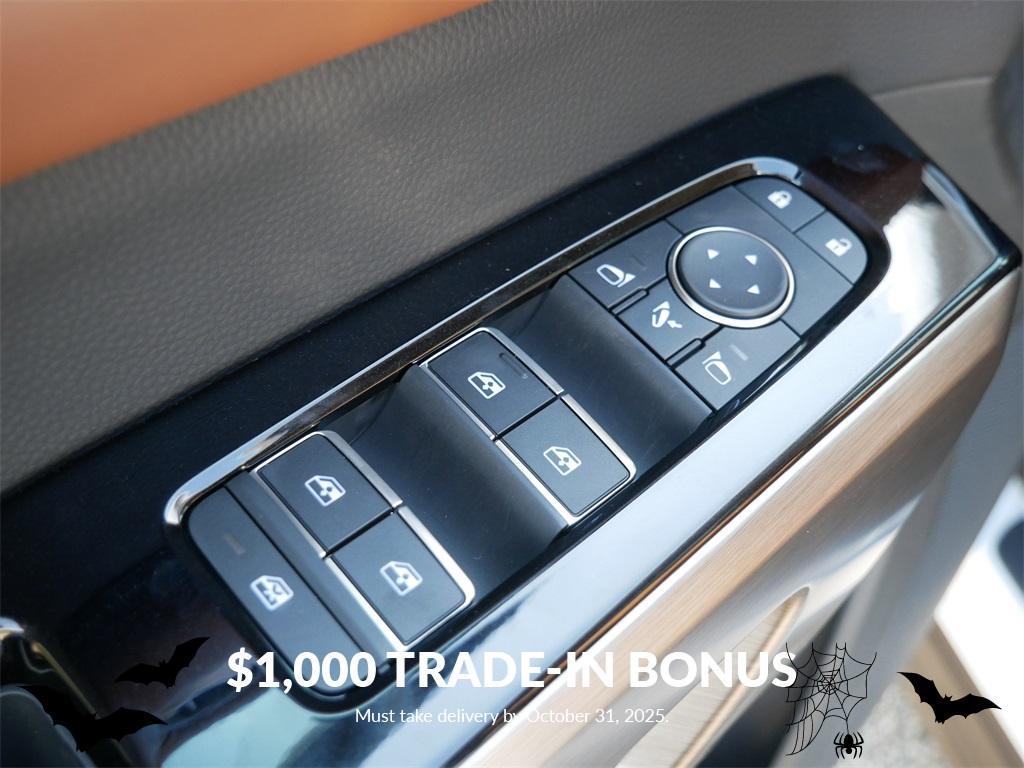 new 2025 Nissan Pathfinder car, priced at $50,760