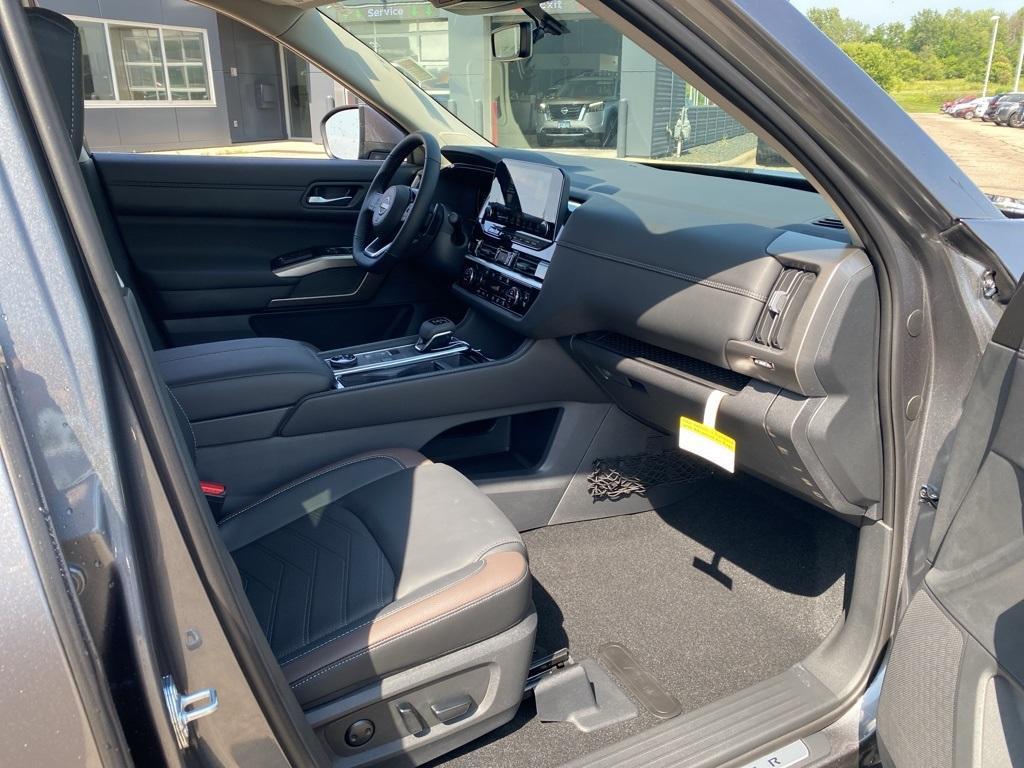 new 2025 Nissan Pathfinder car, priced at $50,360