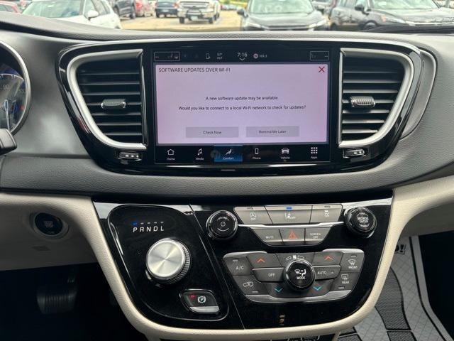 used 2022 Chrysler Pacifica car, priced at $23,500