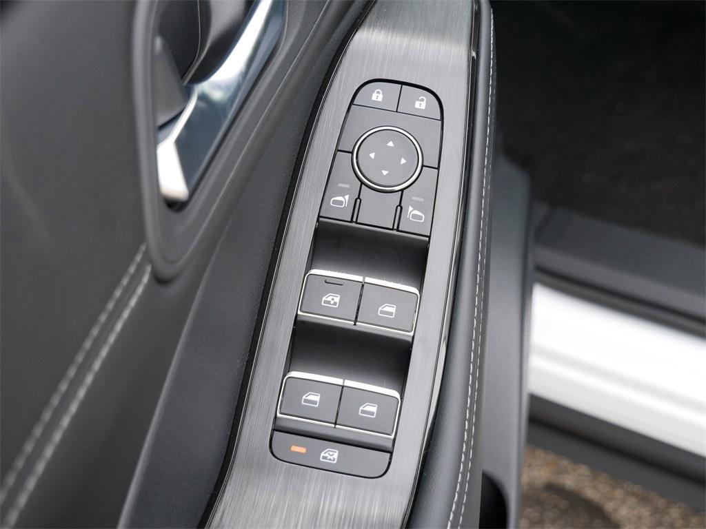 new 2025 Nissan Rogue car, priced at $36,651