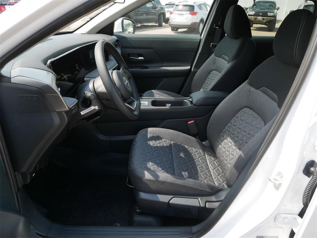 new 2025 Nissan Kicks car, priced at $25,918