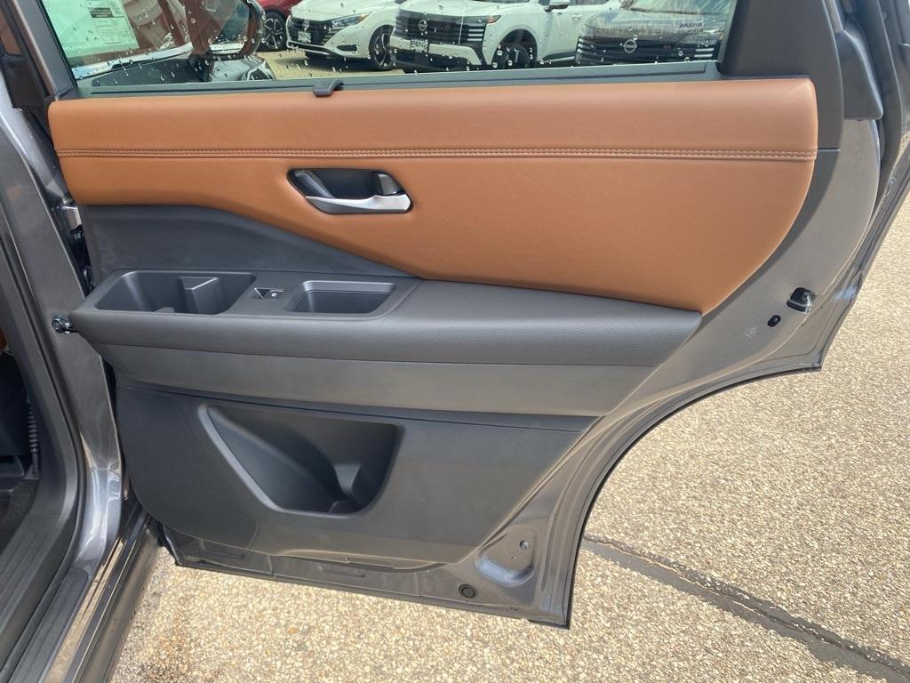 new 2025 Nissan Pathfinder car, priced at $49,855