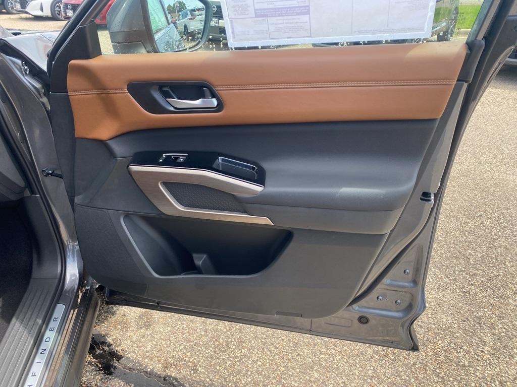 new 2025 Nissan Pathfinder car, priced at $49,855