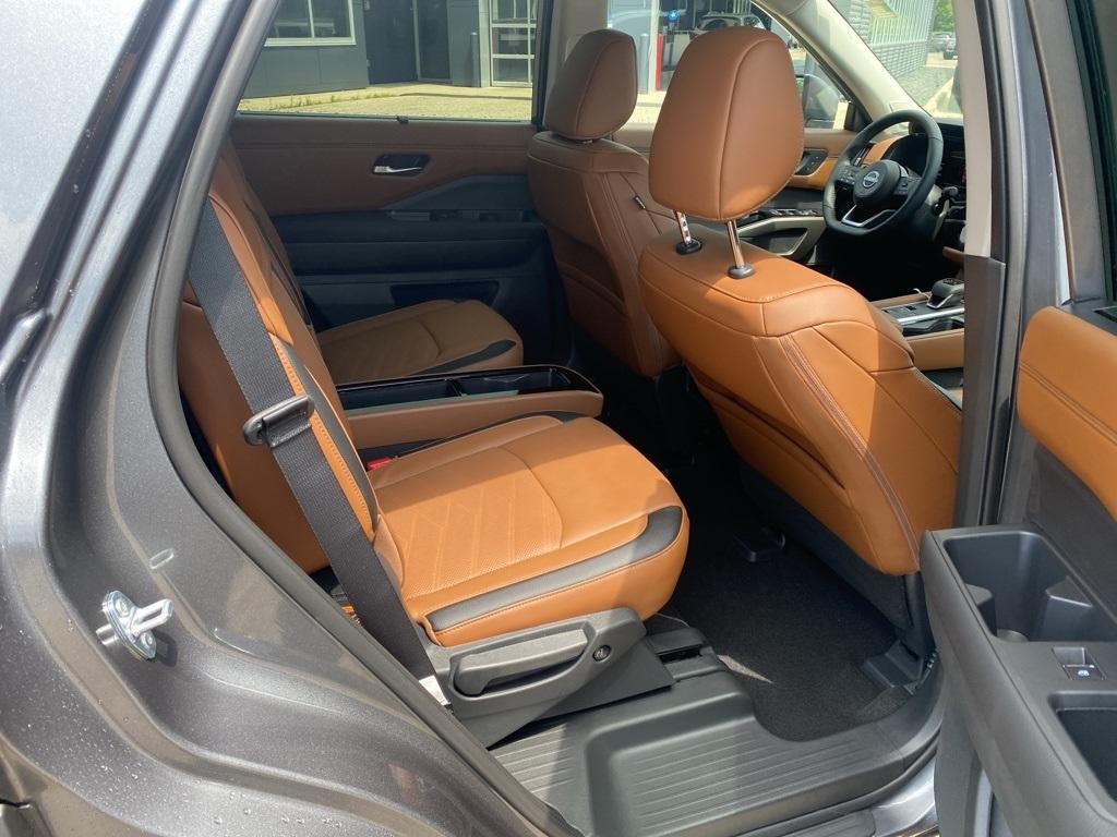 new 2025 Nissan Pathfinder car, priced at $49,855