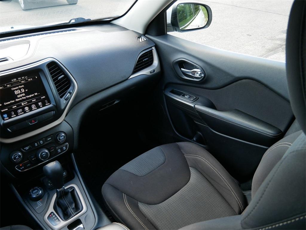 used 2016 Jeep Cherokee car, priced at $10,000