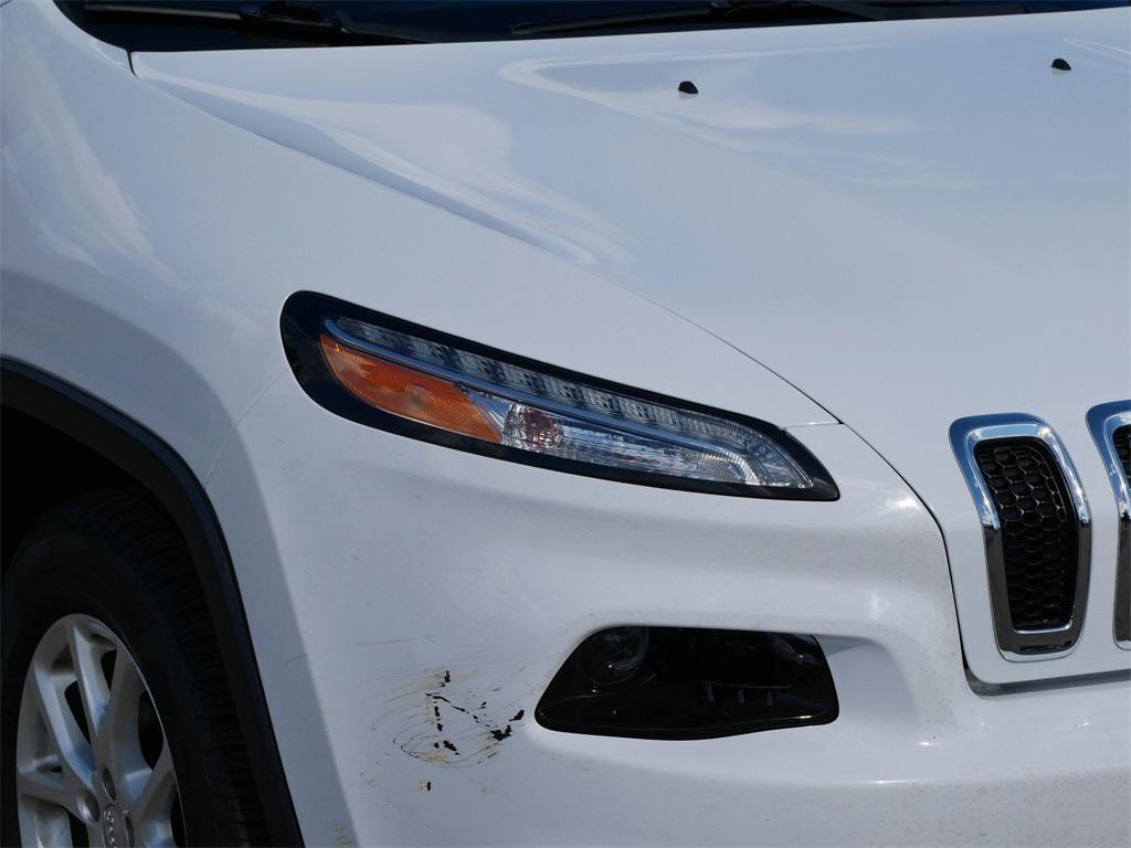 used 2016 Jeep Cherokee car, priced at $10,000