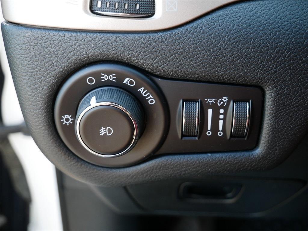 used 2016 Jeep Cherokee car, priced at $10,000