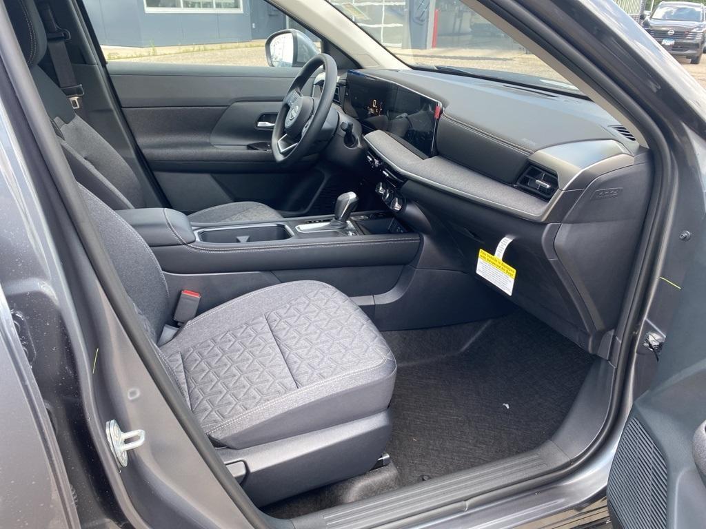 new 2025 Nissan Kicks car, priced at $25,370