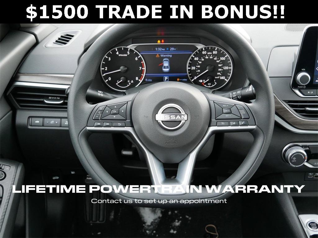 new 2025 Nissan Altima car, priced at $27,580