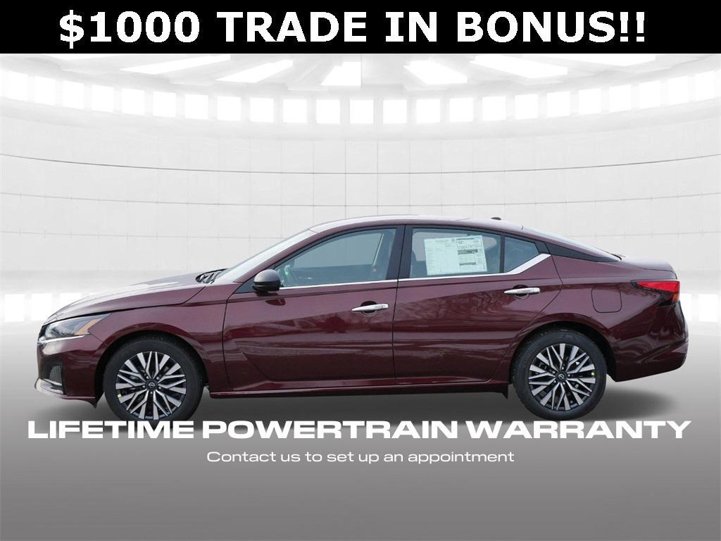 new 2025 Nissan Altima car, priced at $27,580